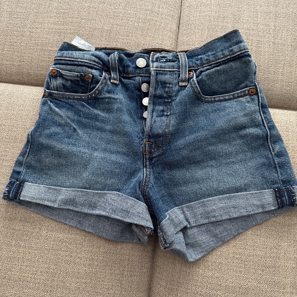 Levi shorts